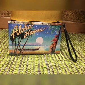 Vintage Aloha Print Wristlet